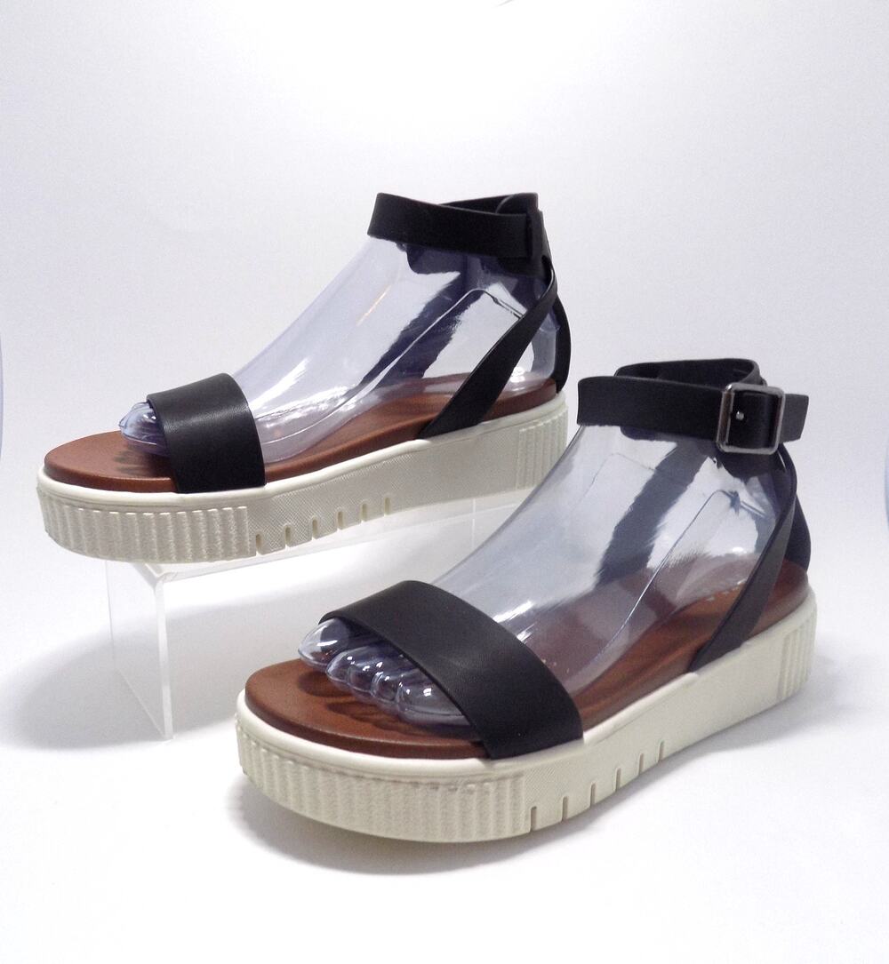 MIA Women's Luna Platform Black Sandals- Size 8